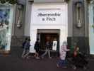 Abercrombie looks to revive sales with mobile-led model