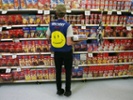 Wal-Mart to pay associates during military deployment