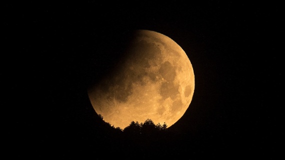 A lunar eclipse is coming on May 5
