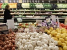 Report: Produce drives loyalty, fresh sales