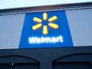 Walmart woos business shoppers with membership perks