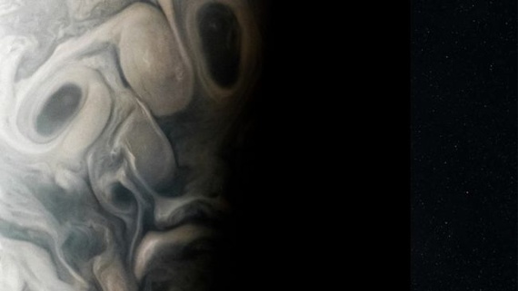 Jupiter has a creepy 'face' in haunting Halloween photo