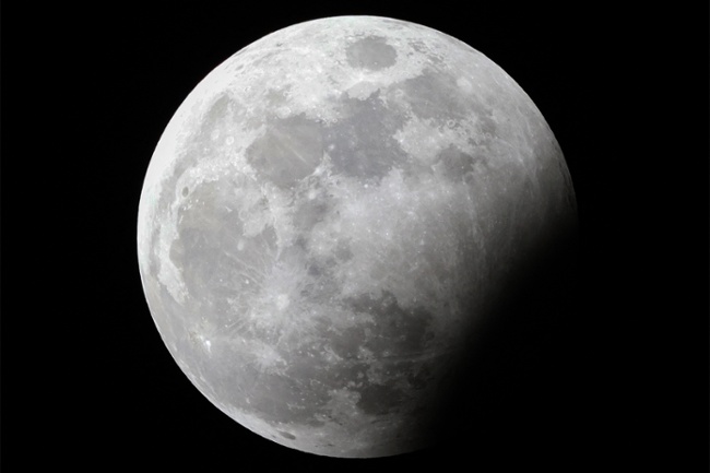 A Harvest Moon Supermoon lunar eclipse is coming