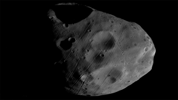 Mars moon mystery: Strange structures found inside 'fearful' Phobos
