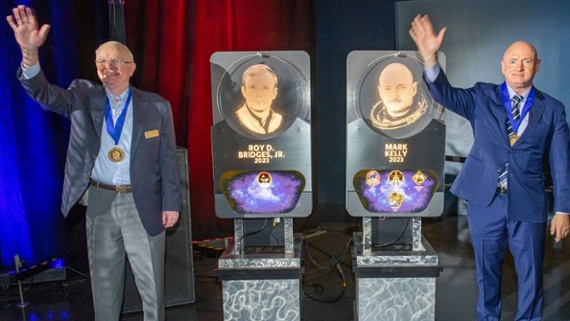 Roy Bridges, Mark Kelly join US Astronaut Hall of Fame