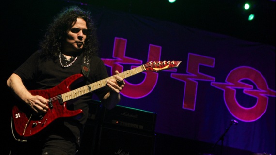 “I’ll get too perfectionist, and it’s stupid”: UFO guitarist Vinnie Moore dishes out some sound advice in the latest No Guitar is Safe podcast