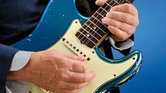 How to target chord tones with string bends and make your solos sing