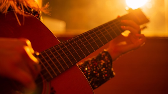 30 beautiful acoustic guitar chords you need to know