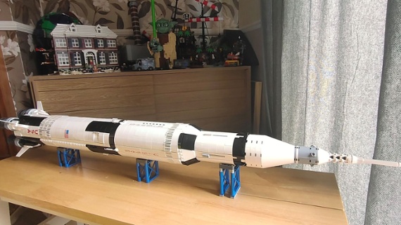 Lego NASA Apollo Saturn V review
