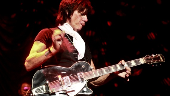 “I’m having a religious moment”: That time GP presented Jeff Beck with Cliff Gallup’s picks