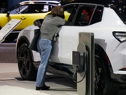 A 2026 Chevrolet Equinox EV RS electric vehicle (EV) during the 2026 New York International Auto Show (NYIAS) in New York, US, on Wednesday, April 1, 2026. The event, which first opened in November 1900, is North America's oldest and largest attended auto show. Photographer: Bing Guan/Bloomberg via Getty Images