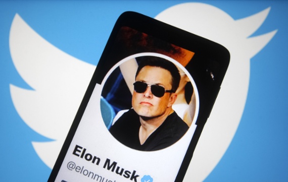 Why Elon Musk is a hero to some leaders