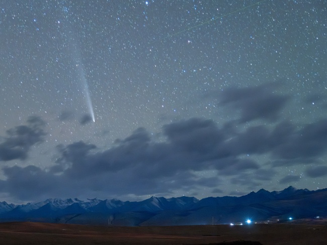 Get ready for a 'New Year Comet'! Here's what to expect