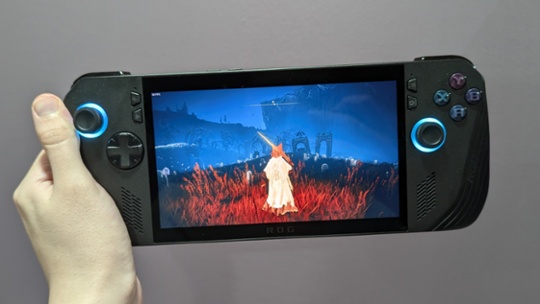 Put down that Windows gaming handheld! Wait 'til early 2025