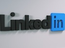 LinkedIn lends marketers a hand with guide