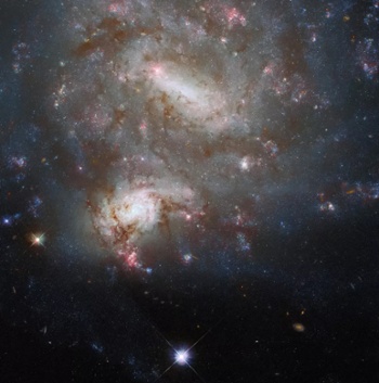 Distant galaxies appear to overlap in new Hubble telescope image
