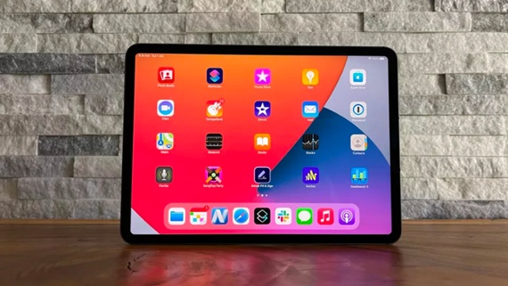 Another rumor points towards iPad Pro OLED displays