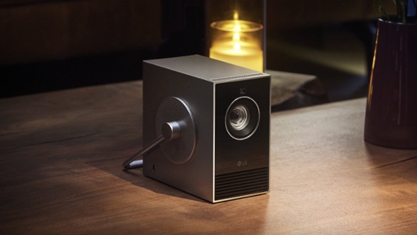 This incredibly compact LG projector supports 4K
