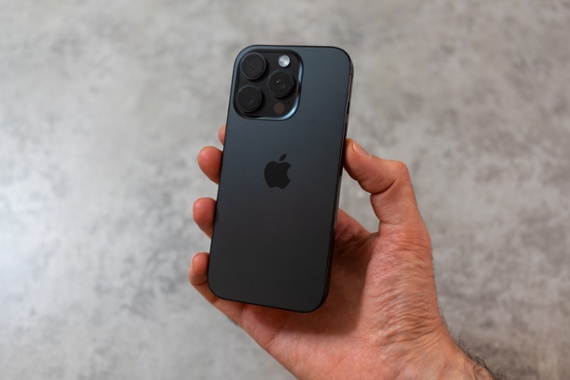 Apple iPhone 16 Pro review: max cameras – finally