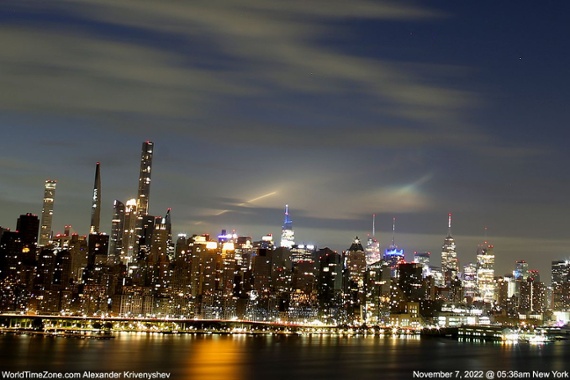 Antares rocket soars over New York City in skywatcher photos