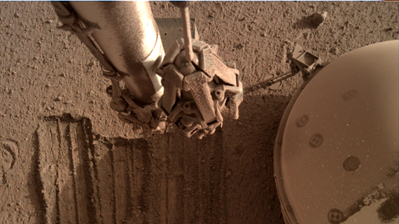 Equatorial Mars is surprisingly dry, NASA's InSight lander finds