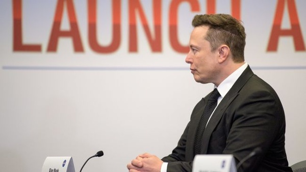 Talks between Musk and Putin would be 'concerning'