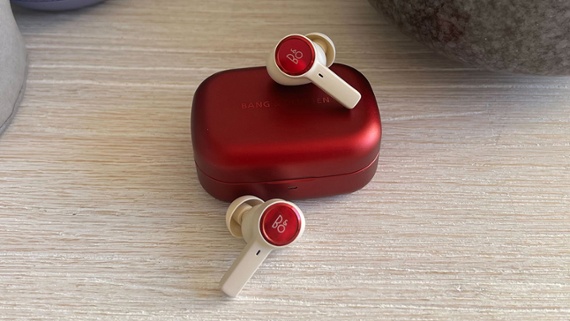 The Bang & Olufsen Beoplay EX earbuds are sensational