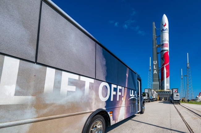 ULA rolls Vulcan Centaur rocket to pad for 2nd launch test