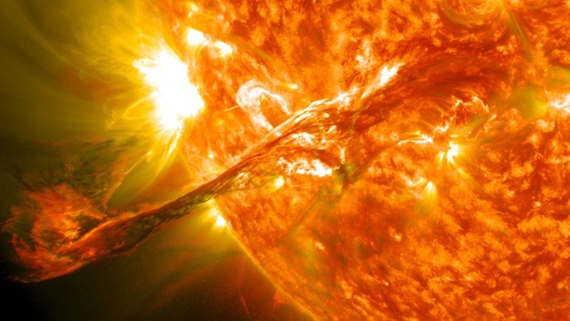 A 'cannibal' solar blast is headed our way, but don't panic