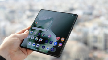 Motorola Razr Fold hands-on at MWC 2026: Bright screens, inside and out