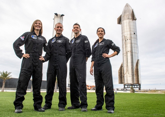 Polaris Dawn team trains for 1st commercial spacewalk