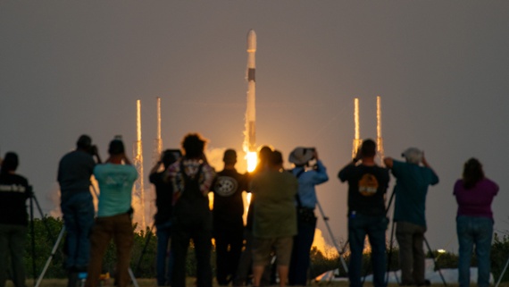 SpaceX to launch Telesat 'Lightspeed' internet constellation