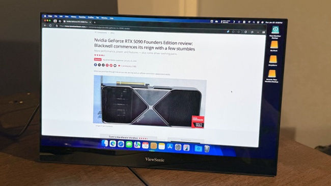 ViewSonic VX1655-4K-OLED portable monitor review: 4K OLED goodness in a slim package