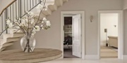 Experts offer tips on staging minimalist entryways