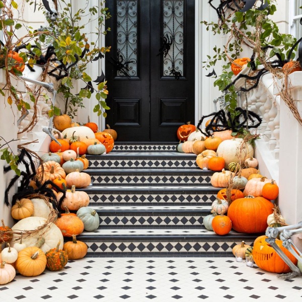 5 tips to prepare a safe porch for Halloween