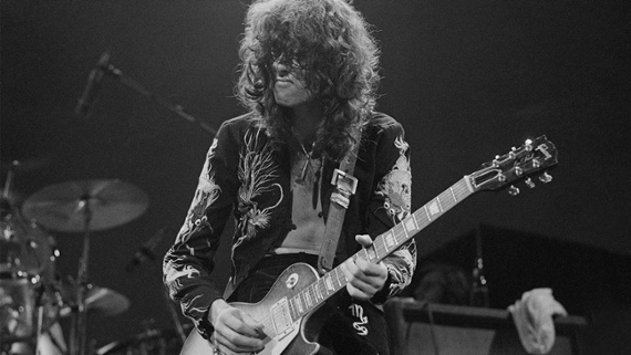 The pentatonic scale is the most important scale for guitarists – and these 40 licks will take your rock and blues chops to the next level
