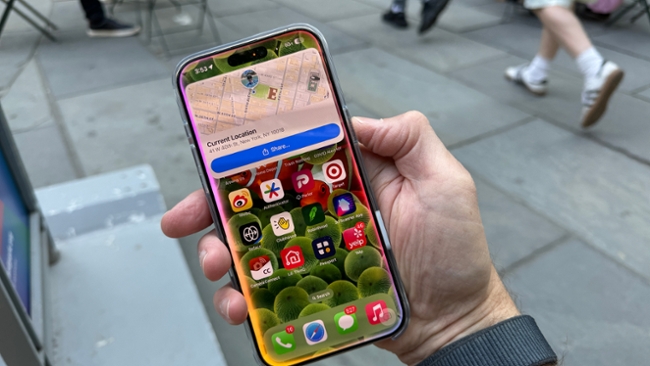 Siri on an iPhone 16 Pro Max