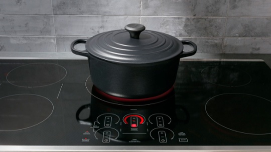 Does an induction cooktop work with cast iron pans? Here’s what the experts say