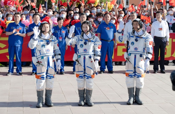 3 Chinese astronauts arrive at Tiangong space station for 6-month stay
