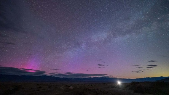 Auroral glow surprises California's Death Valley