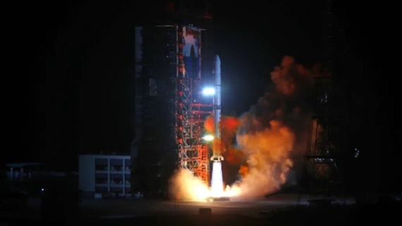 China sends trio of mysterious spy satellites into orbit