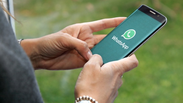 WhatsApp wants to let you chat with other messaging apps