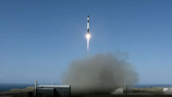 Rocket Lab launches 'Internet of Things' satellites