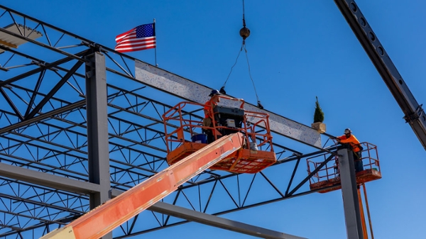 Sweetwater Ceremony Tops Off $36.7 Million Expansion