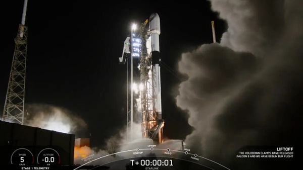 SpaceX Falcon 9 rocket launches on record 26th flight