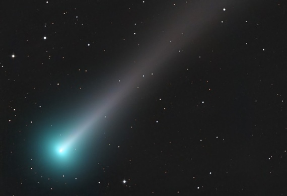 Comet Leonard is at its closest to Earth right now. Here's how to spot it.