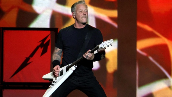 James Hetfield gets emotional onstage after feeling “insecure” about his guitar playing