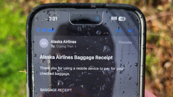 This iPhone survived a drop from an airplane