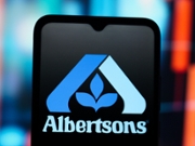 CANADA - 2025/08/25: In this photo illustration, the Albertsons logo is seen displayed on a smartphone screen. (Photo Illustration by Thomas Fuller/SOPA Images/LightRocket via Getty Images)