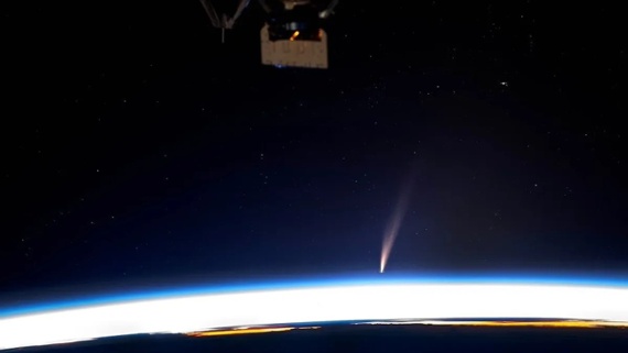 Bright comet G3 ATLAS seen from space in astronaut photo